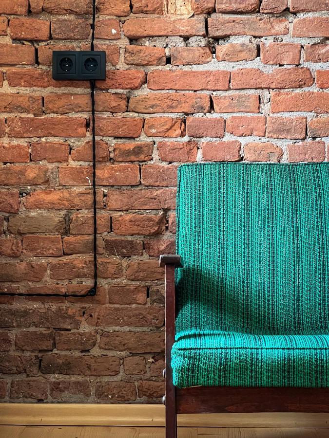 Black Tomato Hostel คูทายสิ ภายนอก รูปภาพ