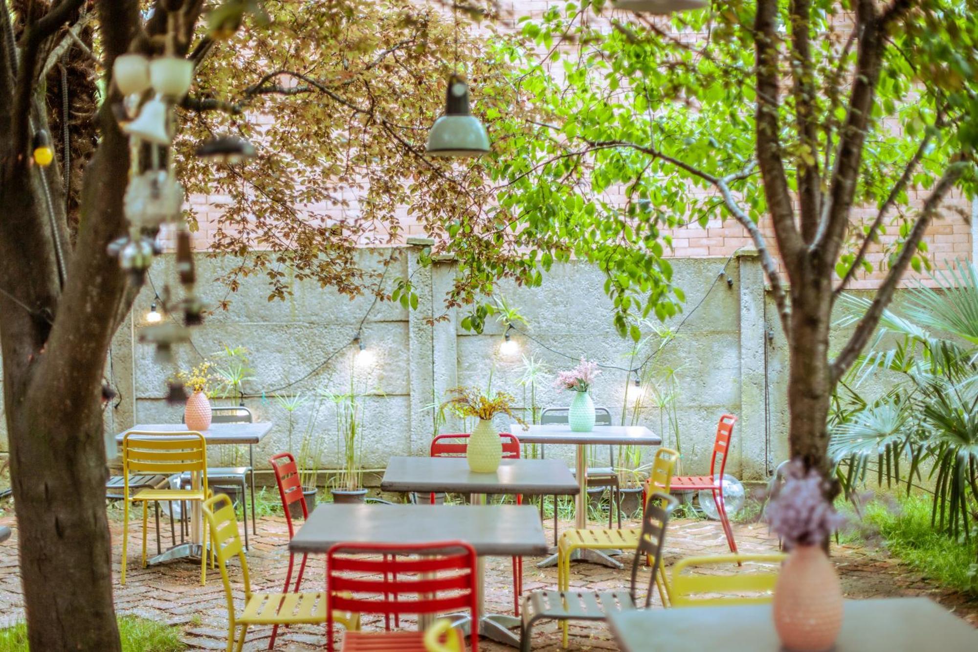 Black Tomato Hostel คูทายสิ ภายนอก รูปภาพ